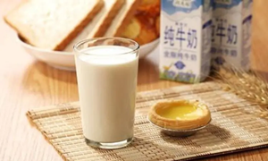 蚂蚁庄园:想要做出漂亮的咖啡拉花用哪种牛奶更合适